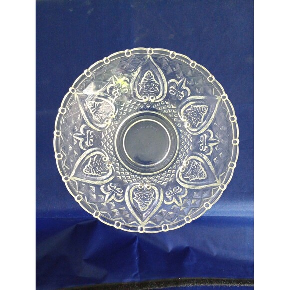 Kig/Malaysia Pressed Glass Candy Nut Dish With Lid Heart Rose Design - Picture 4 of 4